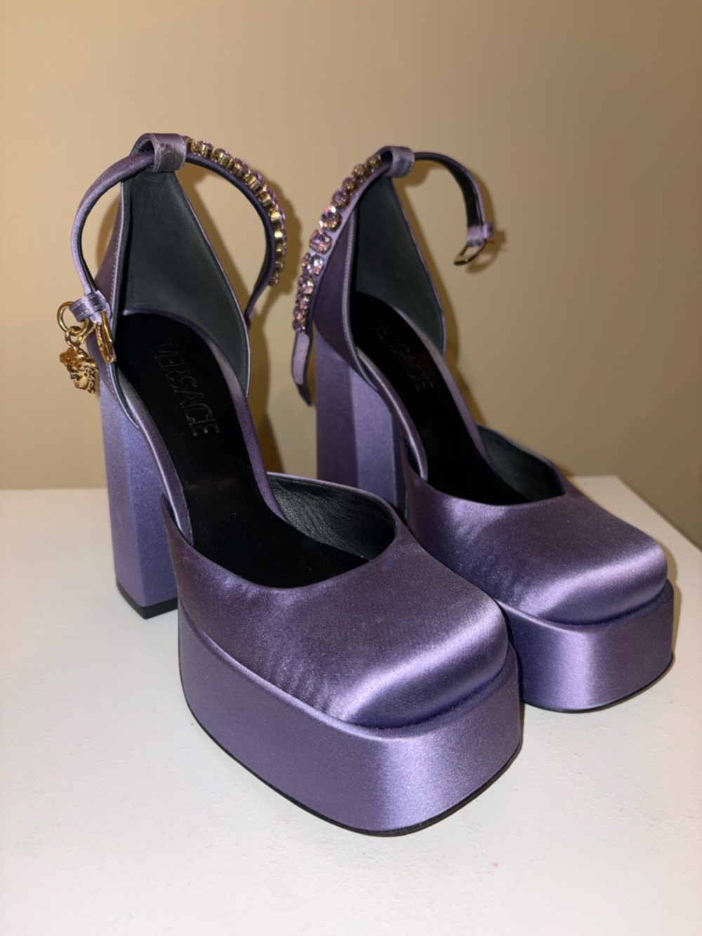 VERSACE Medusa Aevitas Satin 4.7” Platform Heels in Lilac